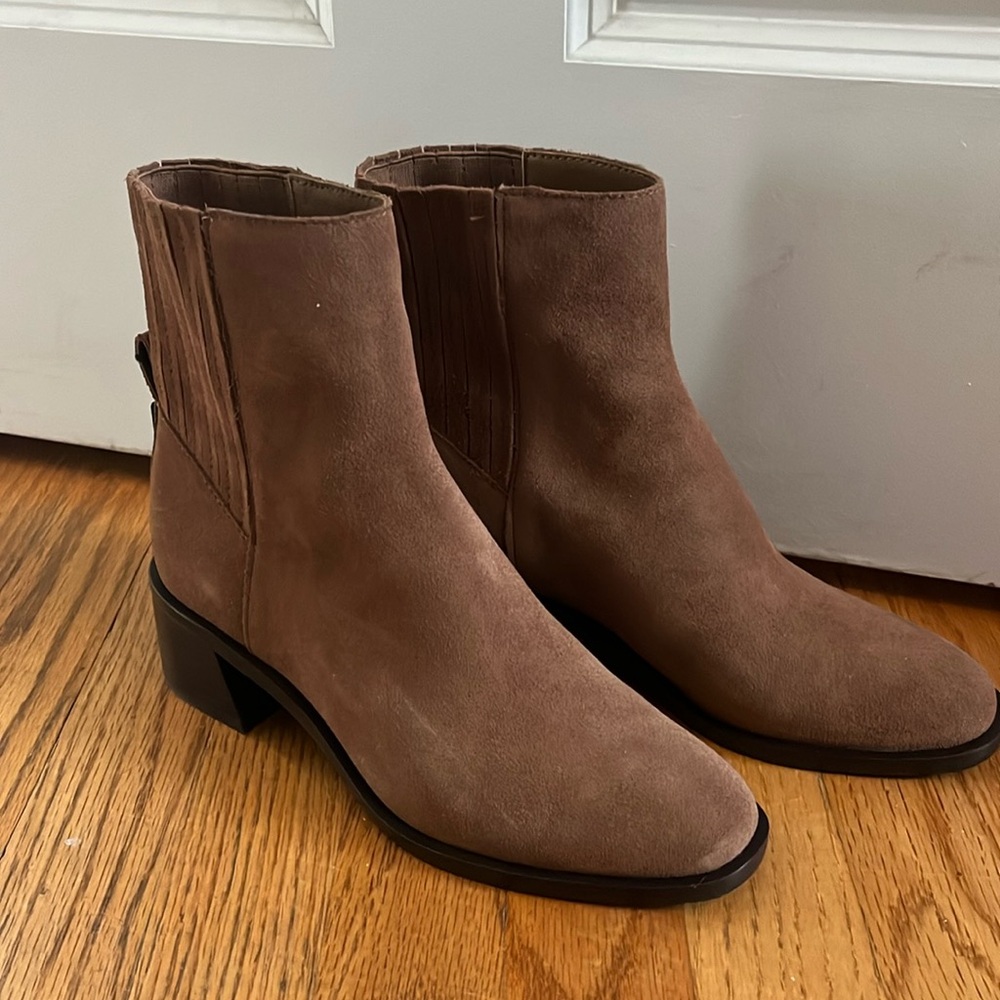 NWT: Dolce Vita boots, size 7.5